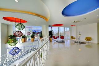 Pop! Hotel Stasiun Kota Surabaya