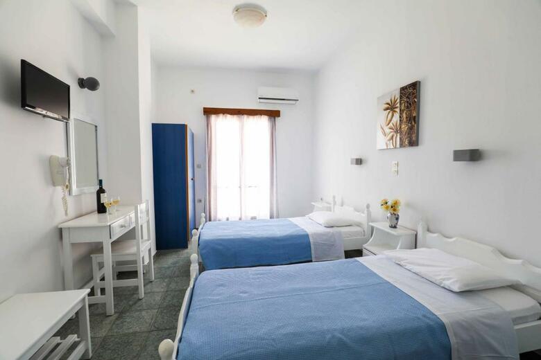Hotel Finikas
