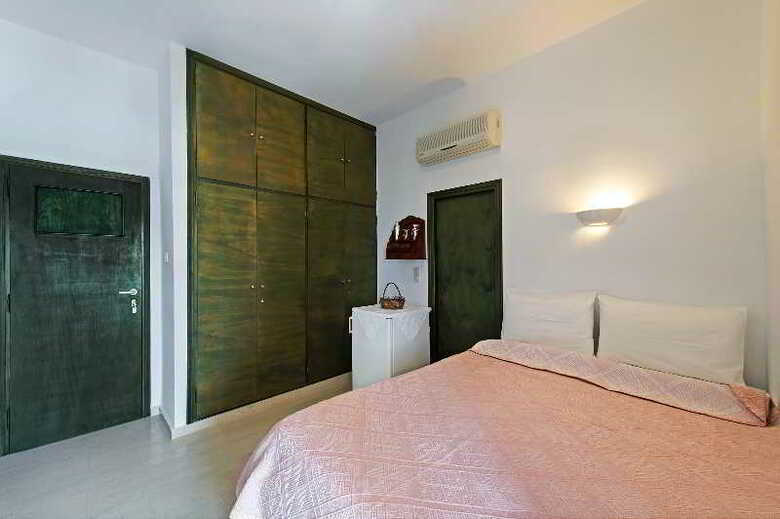 Hotel Villa Pezoula