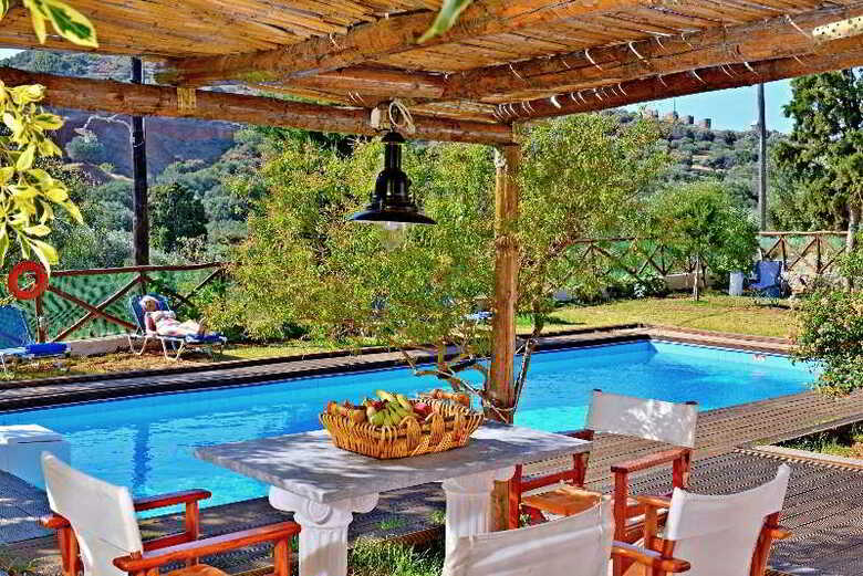 Apartamentos Almond Tree Elounda Villa