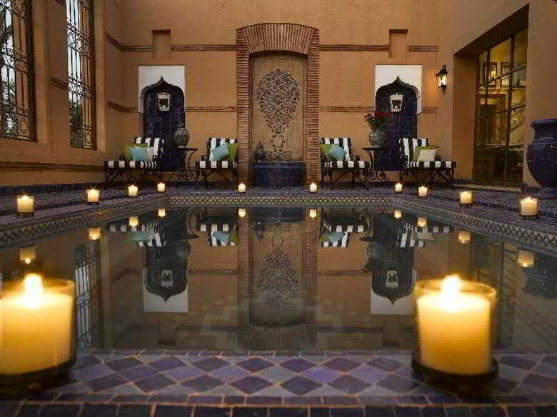 Hotel Secret Garden