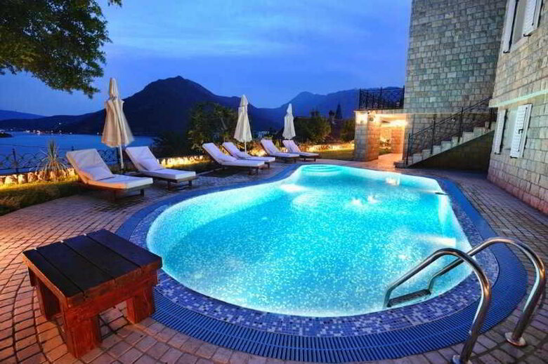 Hotel Perastra