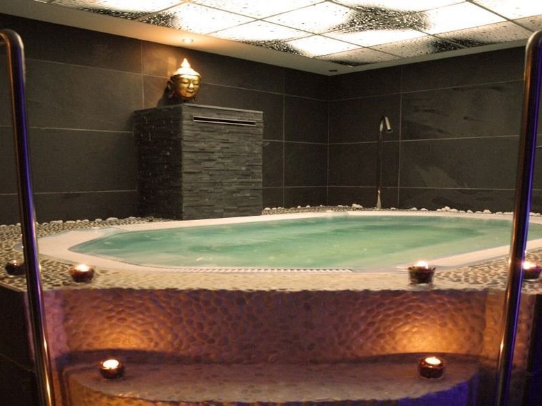 Los Almirantes Hotel