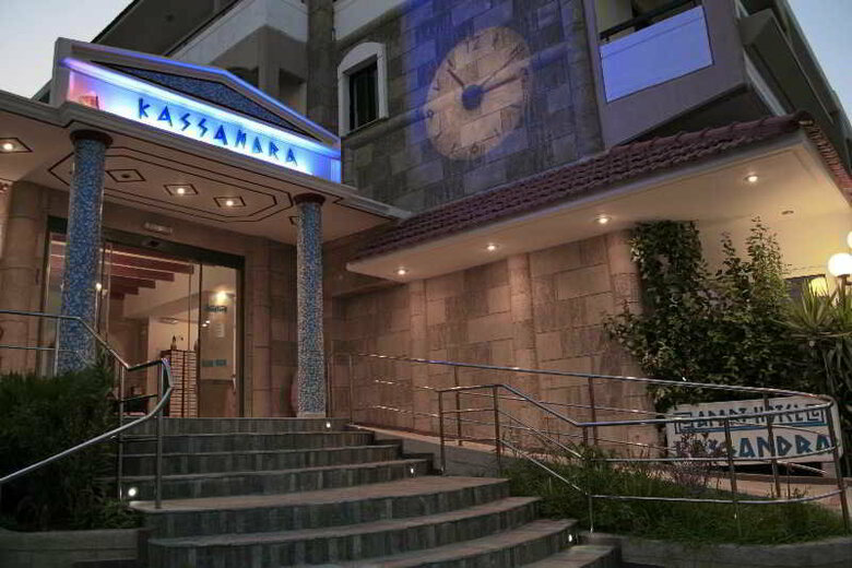 Kassandra Family Aparthotel & Spa