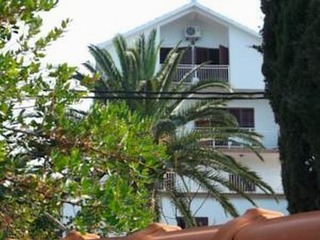 Raviola Apartments
