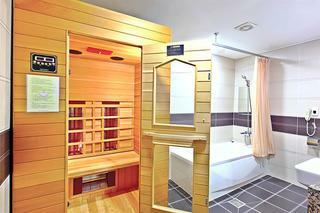 Changwon International Hotel