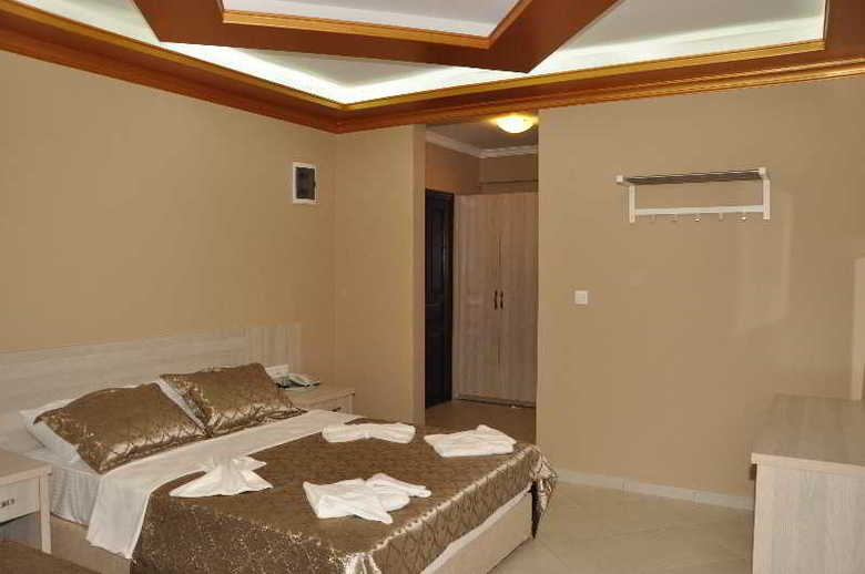 Bed & Breakfast Flora Palm Resort