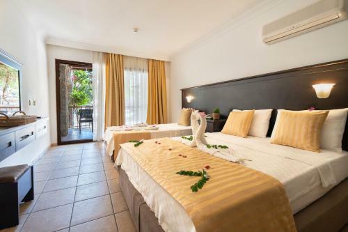 Ata Lagoon Beach Hotel
