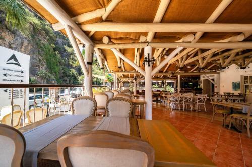Ata Lagoon Beach Hotel