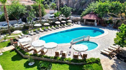 Ata Lagoon Beach Hotel
