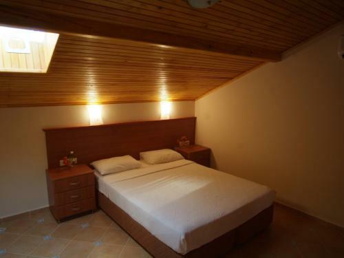 Sea Breeze Hotel And Apartments