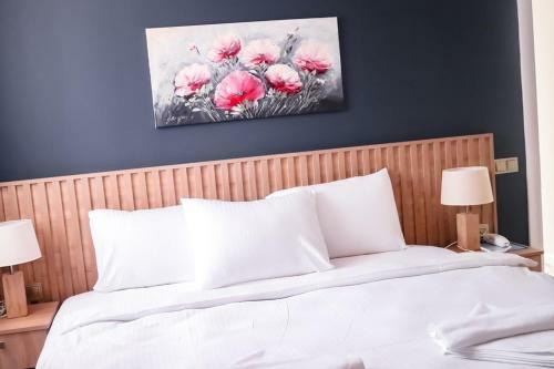 Sea Breeze Hotel And Apartments