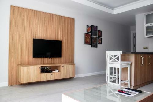 Sea Breeze Hotel And Apartments