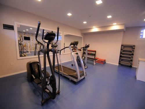 Sea Breeze Hotel And Apartments