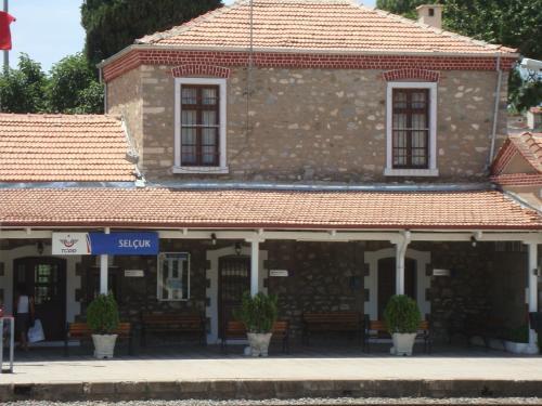 Ionia House