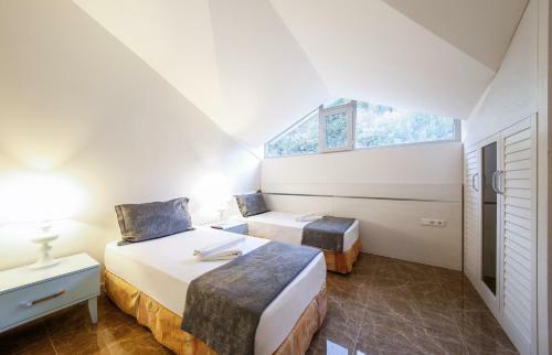 Morina Deluxe Hotel