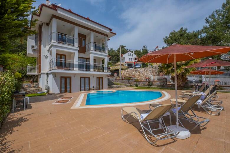 Olympia Villas