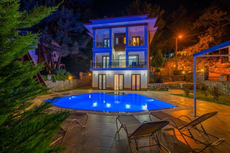 Olympia Villas