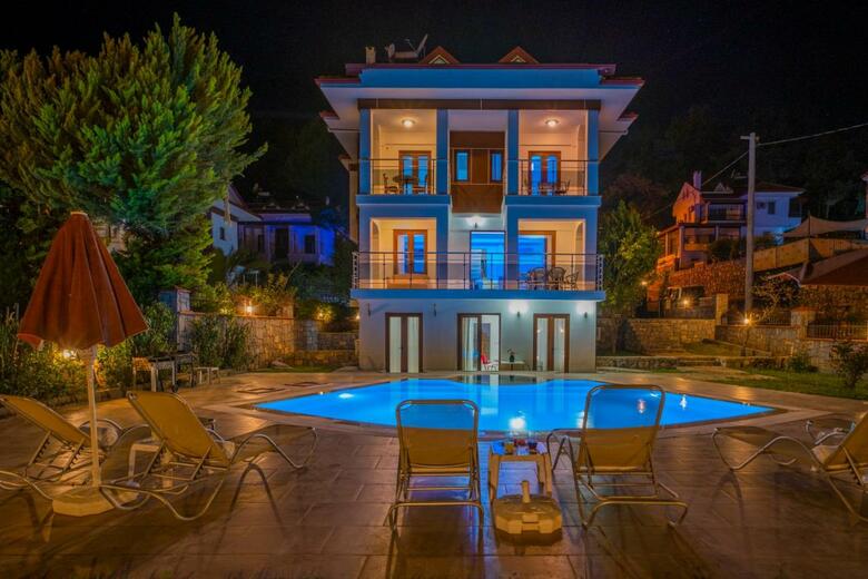 Olympia Villas