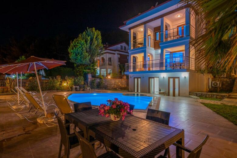 Olympia Villas