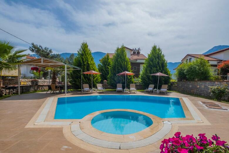 Olympia Villas