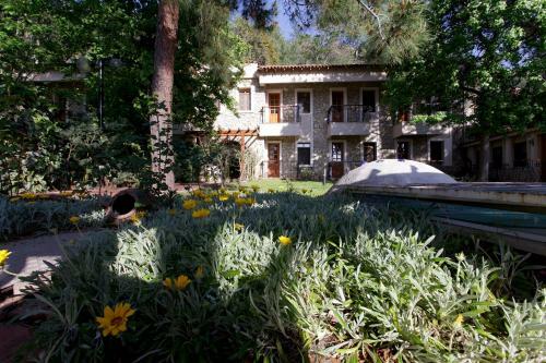 Hotel Perdikia Beach