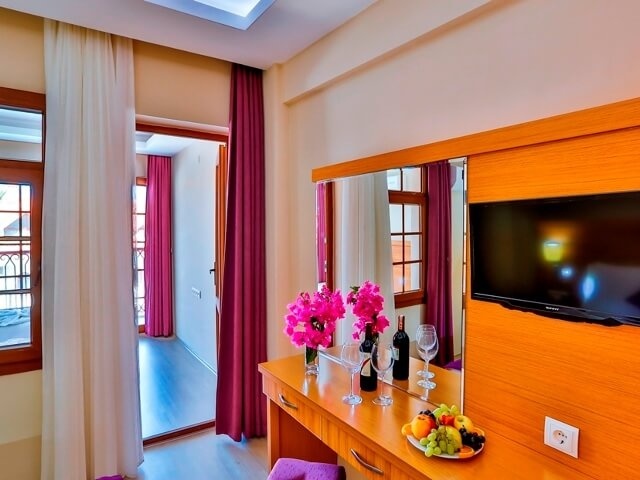 Golden Life Resort Hotel & Spa