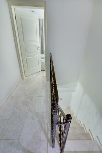 Pinehill Hotel & Suites