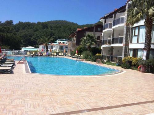 Nicholas Heights Deluxe Suite Hotel