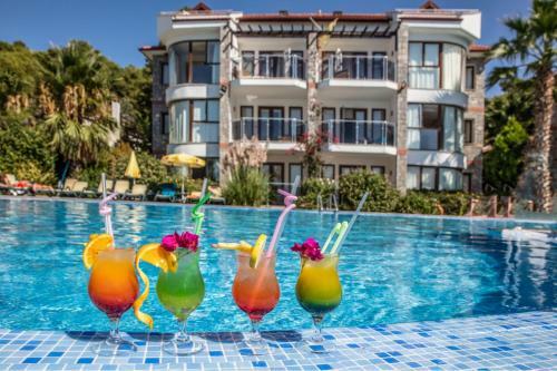 Nicholas Heights Deluxe Suite Hotel