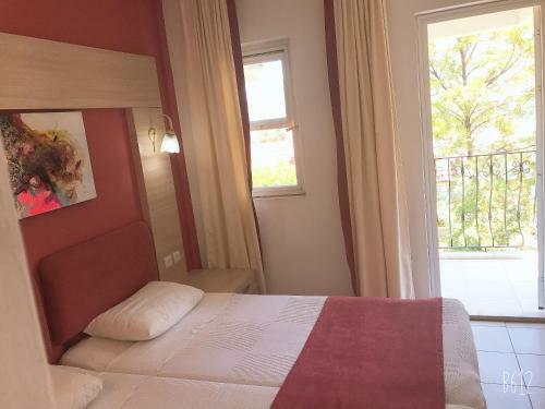 Ant Apart Hotel