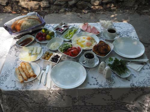 Hostal Turgut Reis Konak