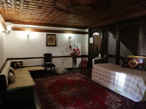 Hostal Turgut Reis Konak