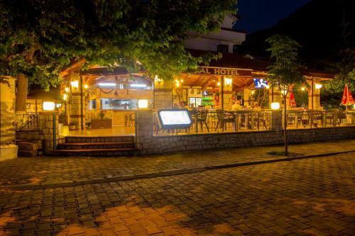 Unsal Hotel