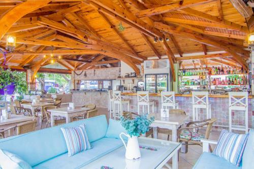 Unsal Hotel