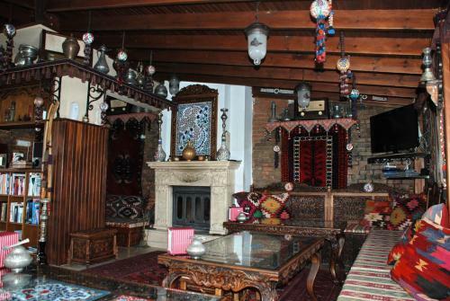 Hostal Bella Hotel
