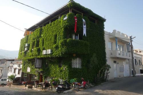 Hostal Bella Hotel