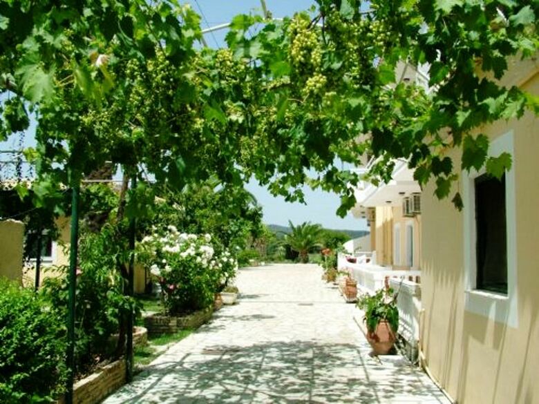 Hotel Blue Sea - Argyrades Beach