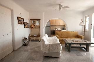 Apartamentos White Cliff Villas