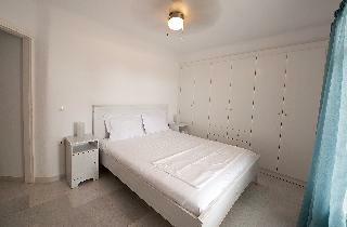 Apartamentos White Cliff Villas