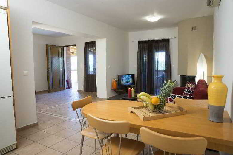 Apartamentos Elia Stavros Villas