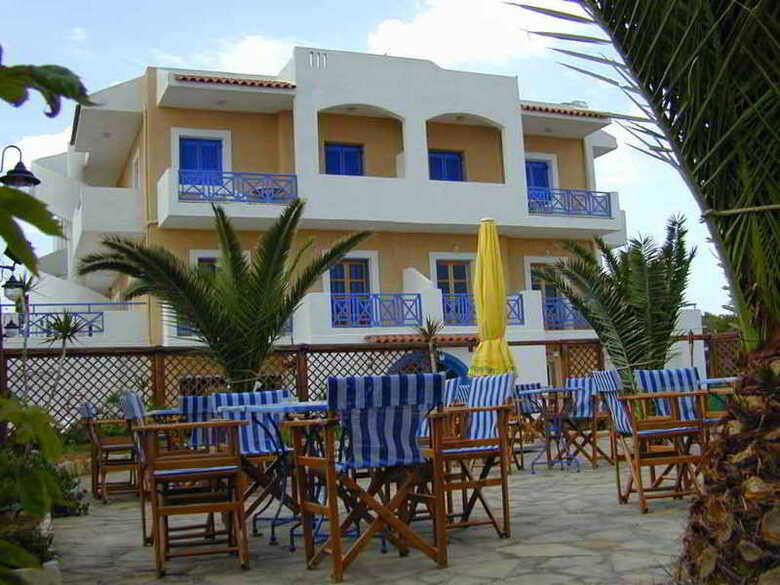 Hotel Mikes Beach Apartments & Studios