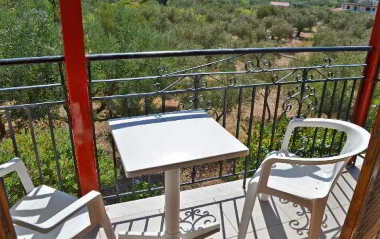 Apartamentos Alykanas & Antonis Studios