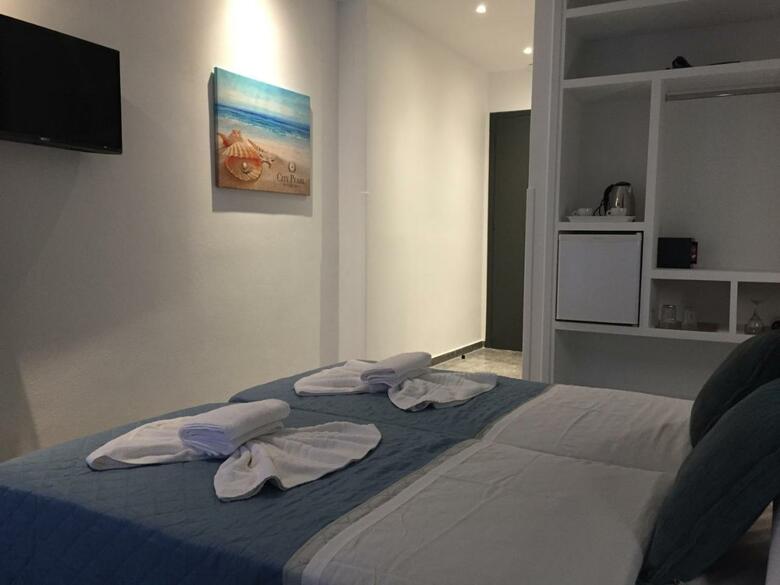 Adamakis Hotel