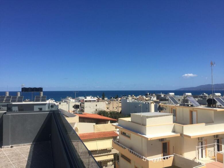 Adamakis Hotel