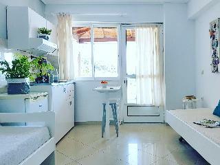 Angelos Apartments
