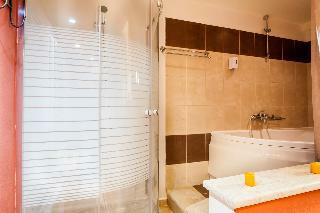 Aparthotel Estate Kares