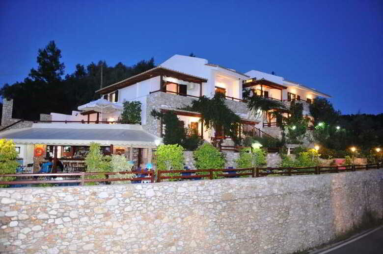 Apartamentos Villa Maraki