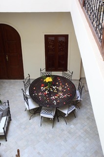 Riad White Flowers