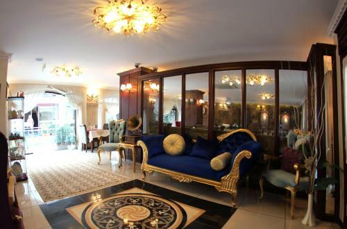 Saint John Hotel